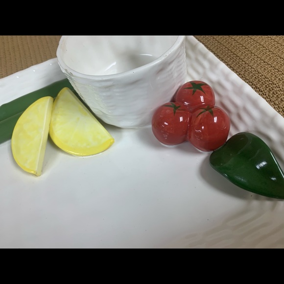 Briggs Pottery Veggie Tray w/Dip Bowl - Picture 2 of 10